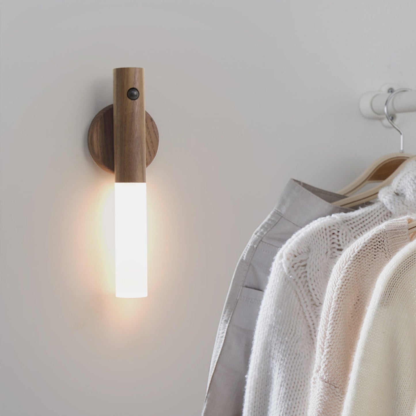 Motion Sensor Magnetic Wall Lamp